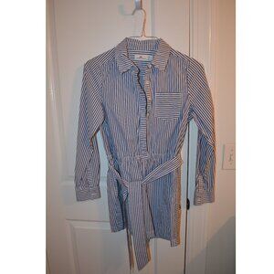 Vineyard Vines White/Navy striped short button-up jumper with belt